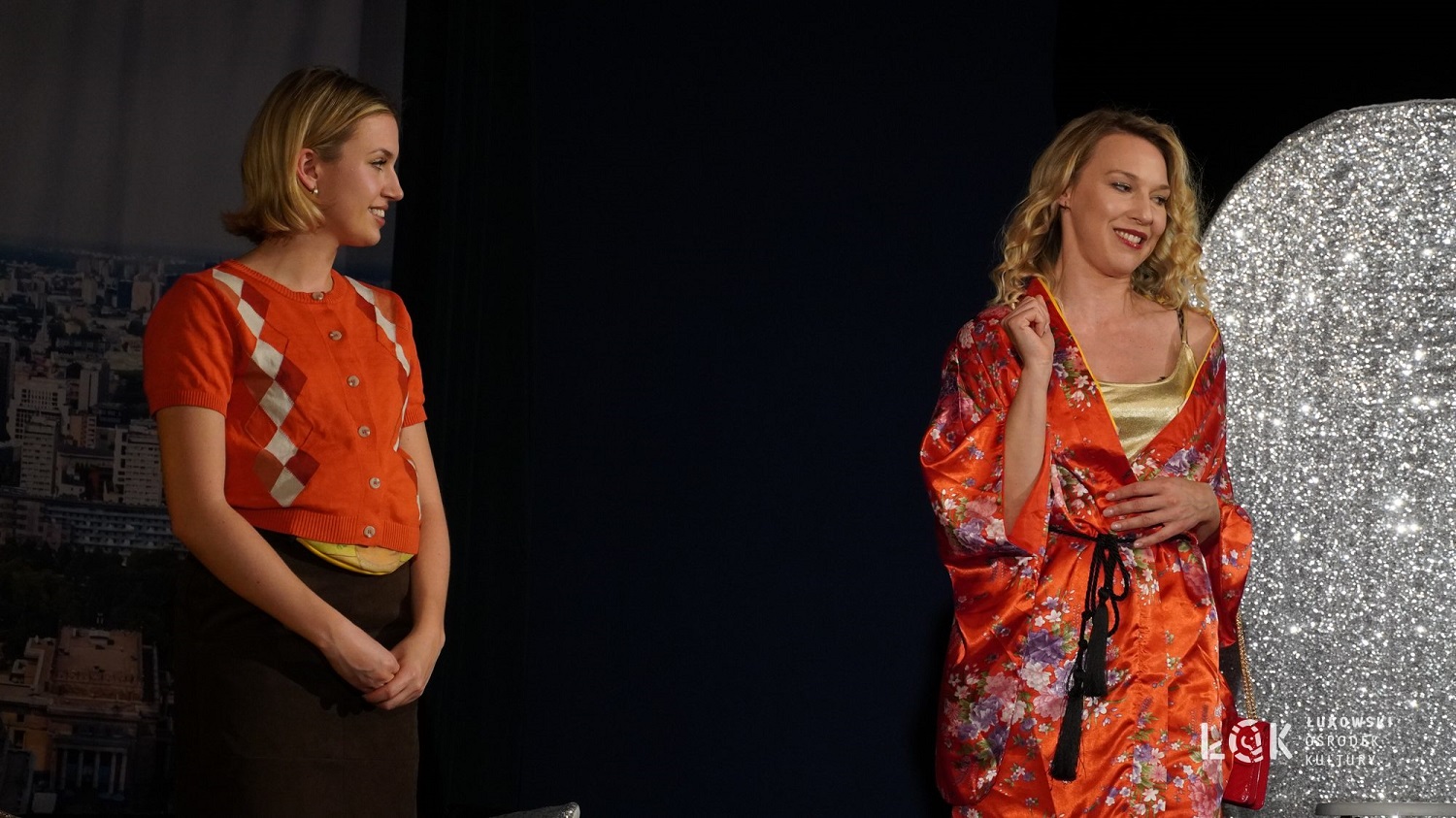 Spektakl „Zdolne do wszystkiego” podbił serca łukowskiej publiczności