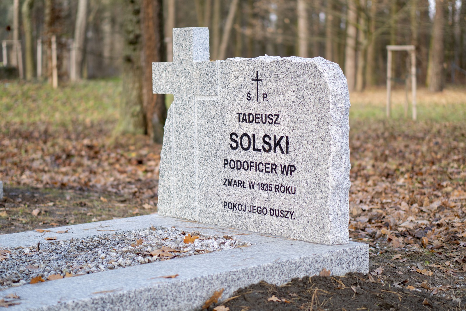 Zrekonstruowaliśmy nagrobki na Cmentarzu Wojennym