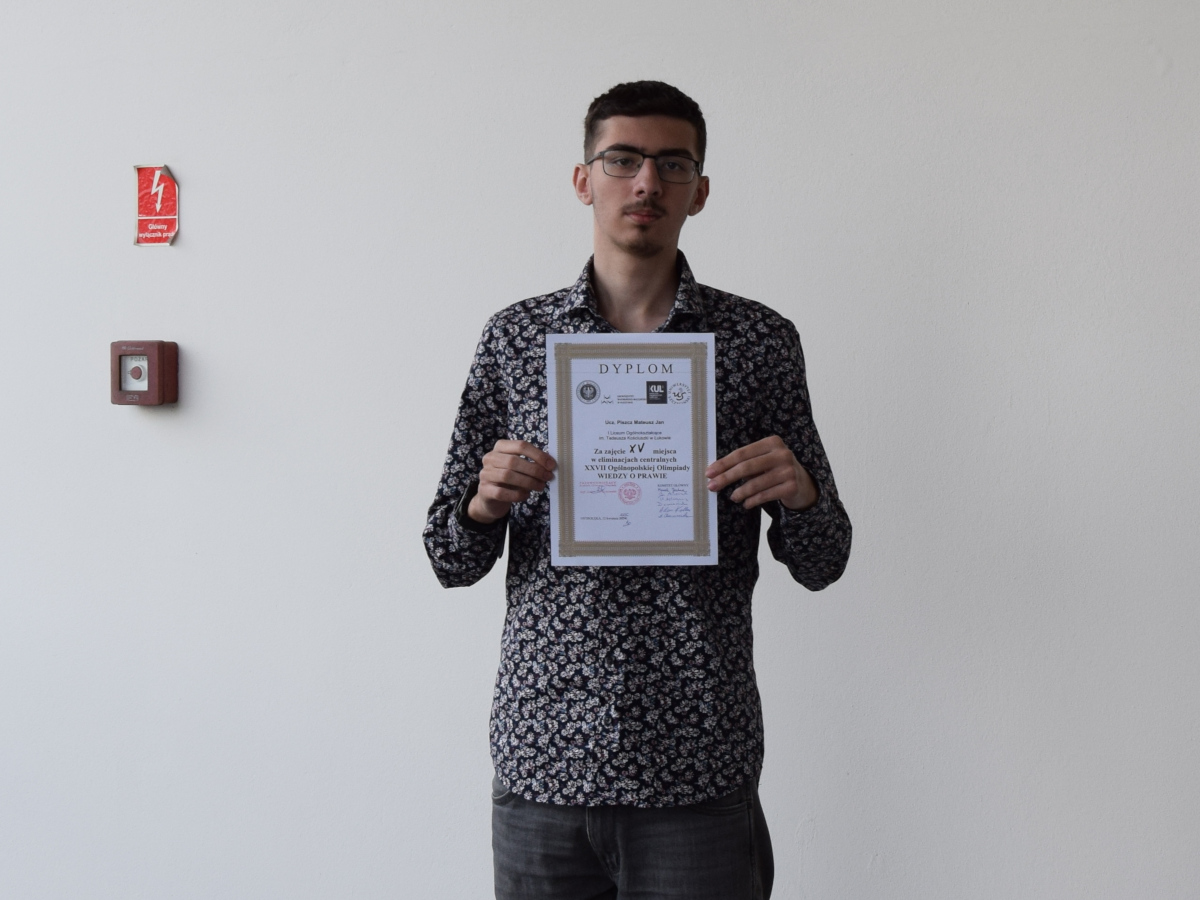 Uczeń „Kościuszki” laureatem Olimpiady wiedzy o prawie